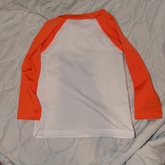Cat & Jack rash guard size 2T - Picture 2 of 3